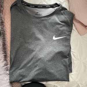 Nike Pro Tee